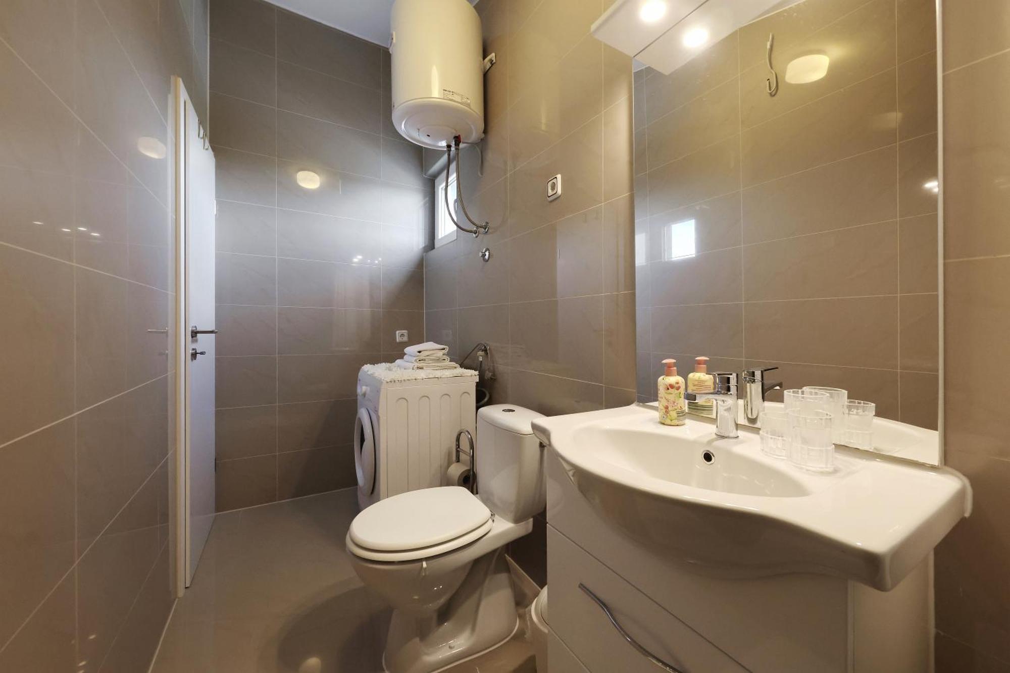 Apartments Rosini, 300M From The Beach With Shared Tavern And Bikes, Nin Eksteriør billede